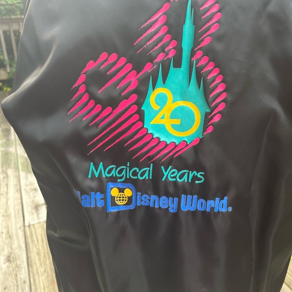 Disney 20 year anniversary jacket - Picture 2 of 7